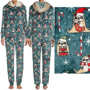 Sloth Christmas PJ’s One‎ Piece Secret Treasures Women's Sz L Teal Green Pajamas